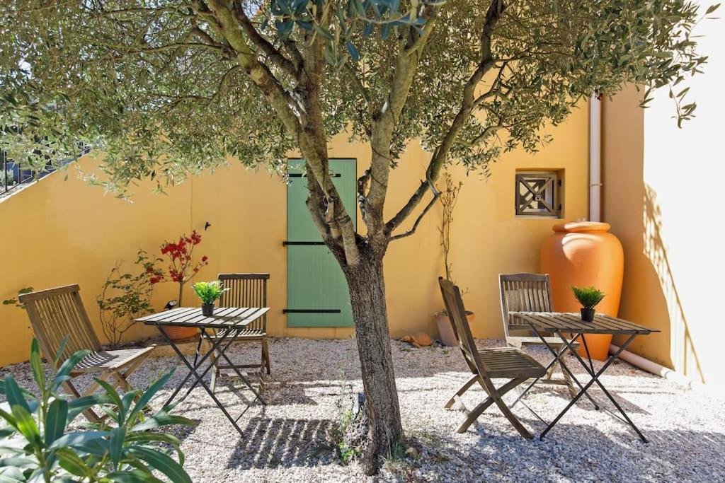 Studio Tout Confort Avec Parking Et Terrasse A Eze Village Eksteriør bilde